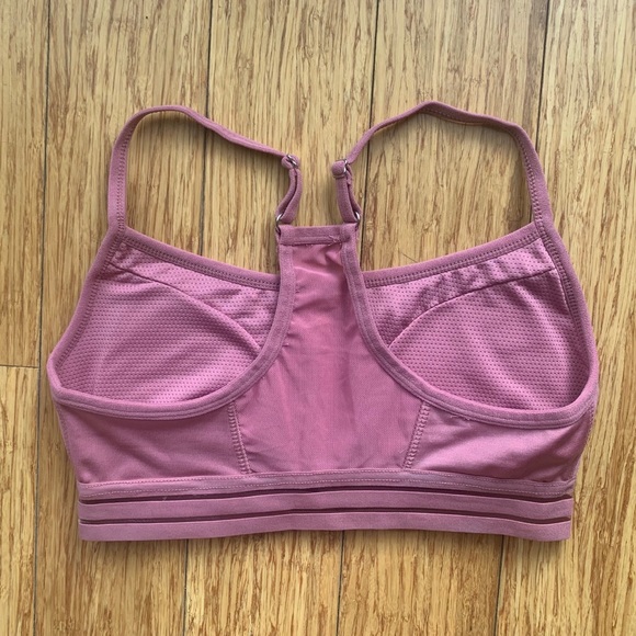 Sport bra with mesh details - Picture 2 of 4